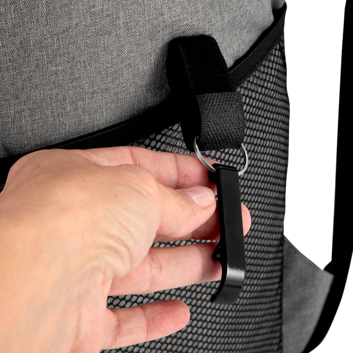 MOCHILA POLIESTER 300D AADEYN